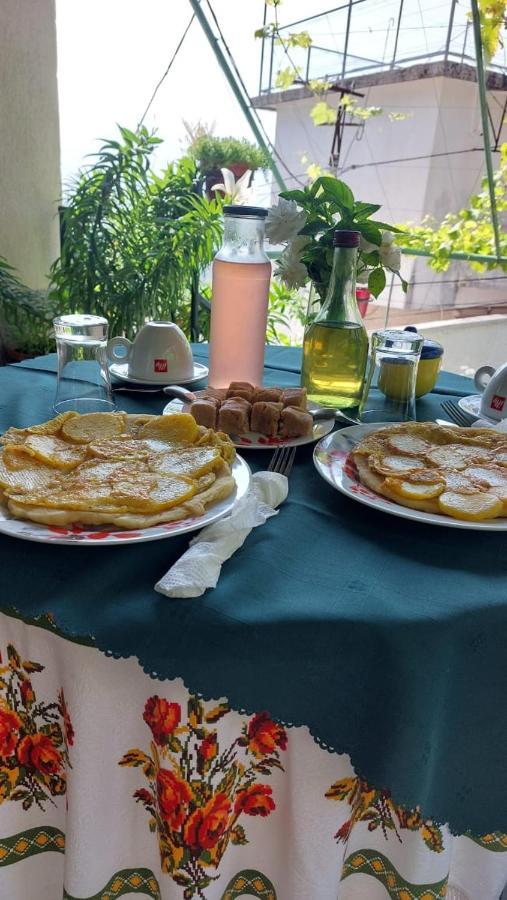 Relax Guesthouse Gjirokastër 외부 사진