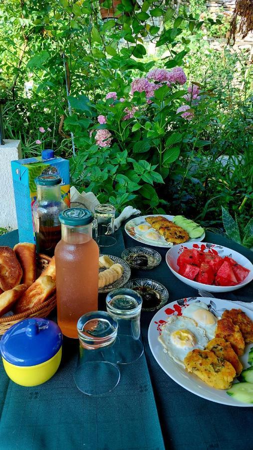 Relax Guesthouse Gjirokastër 외부 사진