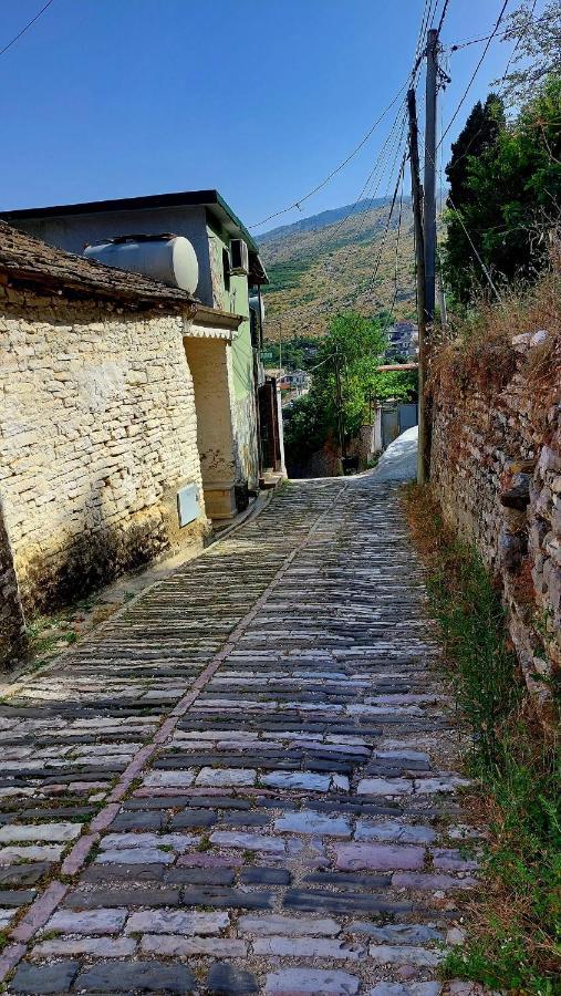 Relax Guesthouse Gjirokastër 외부 사진