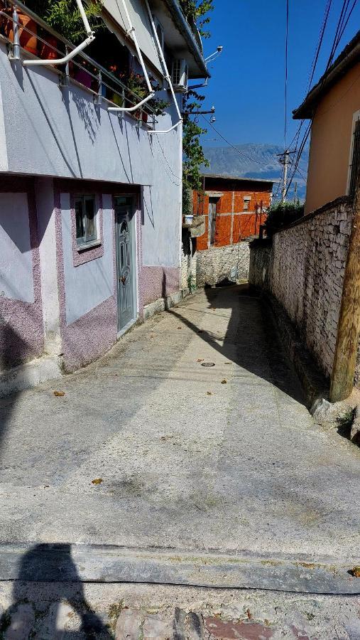 Relax Guesthouse Gjirokastër 외부 사진