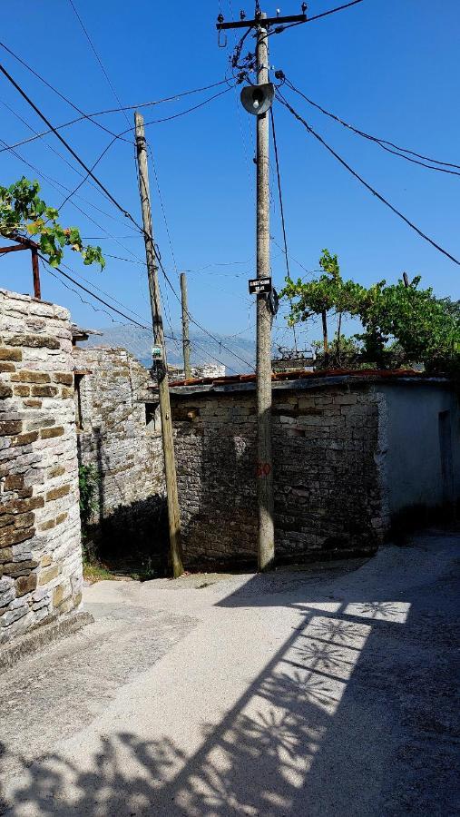 Relax Guesthouse Gjirokastër 외부 사진